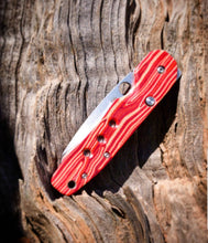 Load image into Gallery viewer, Makin' Bacon Spyderco Smock