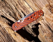 Load image into Gallery viewer, Banshee Maze Spyderco Smock