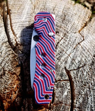 Load image into Gallery viewer, Spyderco Smock Americana Ridgeback G-carta Scales