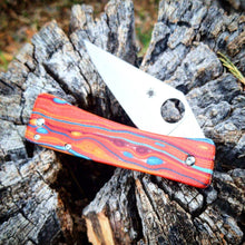 Load image into Gallery viewer, Spyderco Watu Hole Delete Flame On