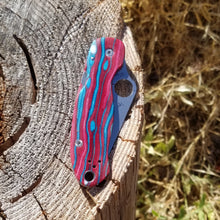 Load image into Gallery viewer, Spyderco Para 3 Berry N Blue G-carta scale set
