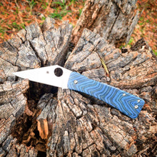 Load image into Gallery viewer, Spyderco Watu Hole Delete Blue Jay V1
