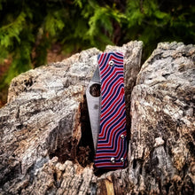 Load image into Gallery viewer, Spyderco Watu Hole Delete Americana Ridgeback
